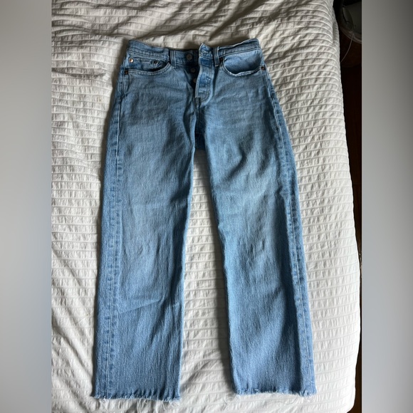 Levi’s Wedgie Cropped Straight Leg Jeans - Size 27 Length 25 - Picture 4 of 7